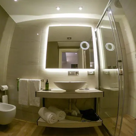 בית הארחה Municipio Luxury